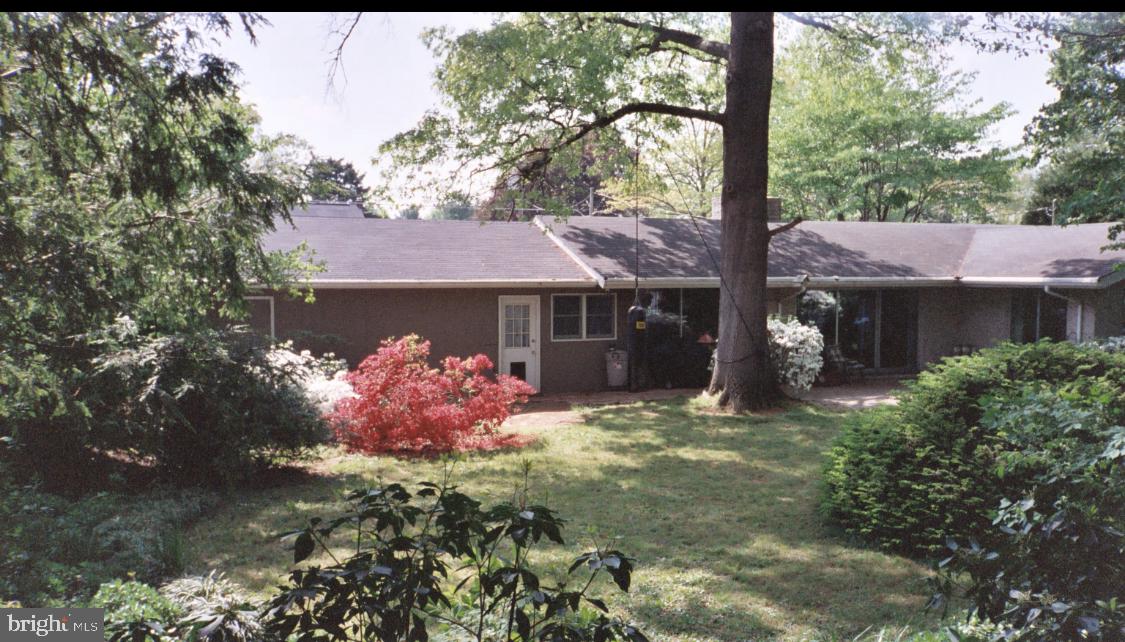 445 South Walnut Street Lititz, PA 17543 - Photo 2 of 56 Back Yard