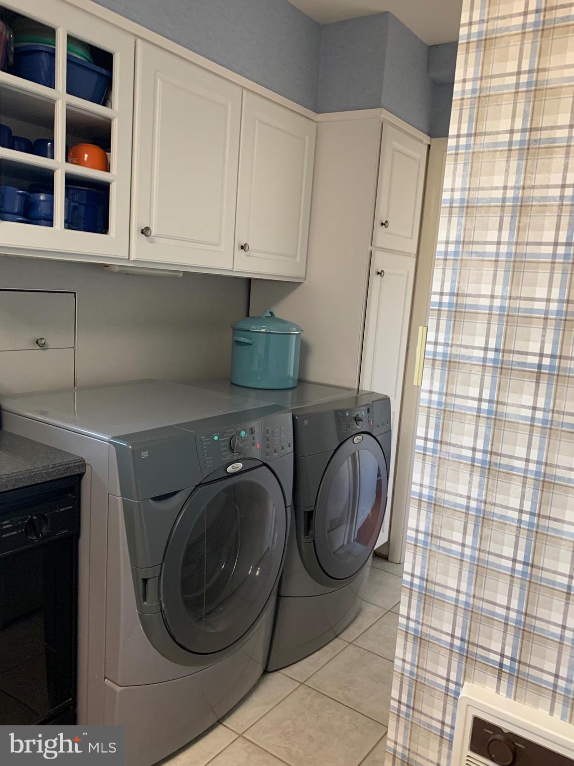 445 South Walnut Street Lititz, PA 17543 - Photo 31 of 56 Laundry