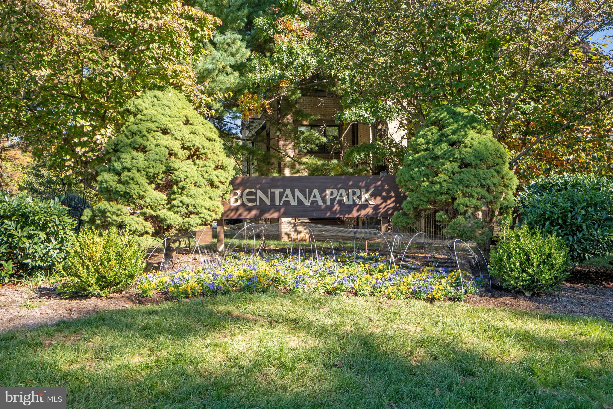 1656 Parkcrest Circle, Unit 2D/301 Reston, VA 20190 - Photo 22 of 29