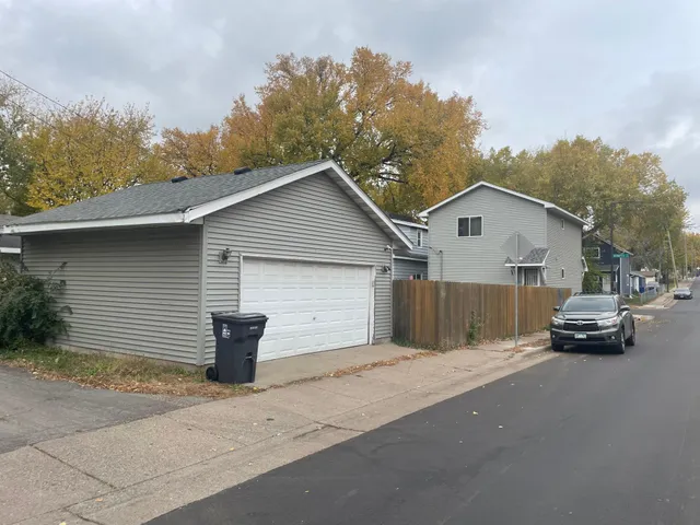 $292,250 | 36 Winnipeg Avenue West, St. Paul, MN 55117