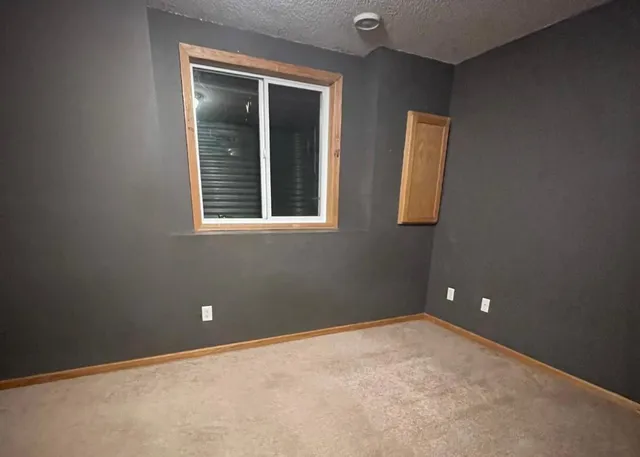 $292,250 | 36 Winnipeg Avenue West, St. Paul, MN 55117