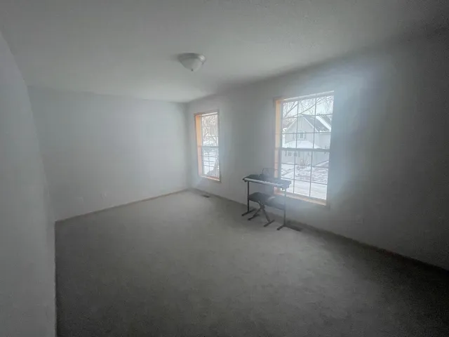 $292,250 | 36 Winnipeg Avenue West, St. Paul, MN 55117