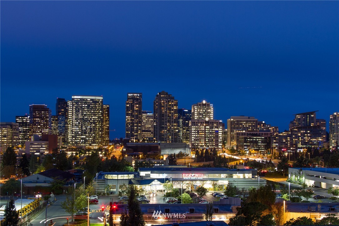 701 122nd Avenue Northeast, Unit 307 Bellevue, WA 98005 - Photo 1 of 19
