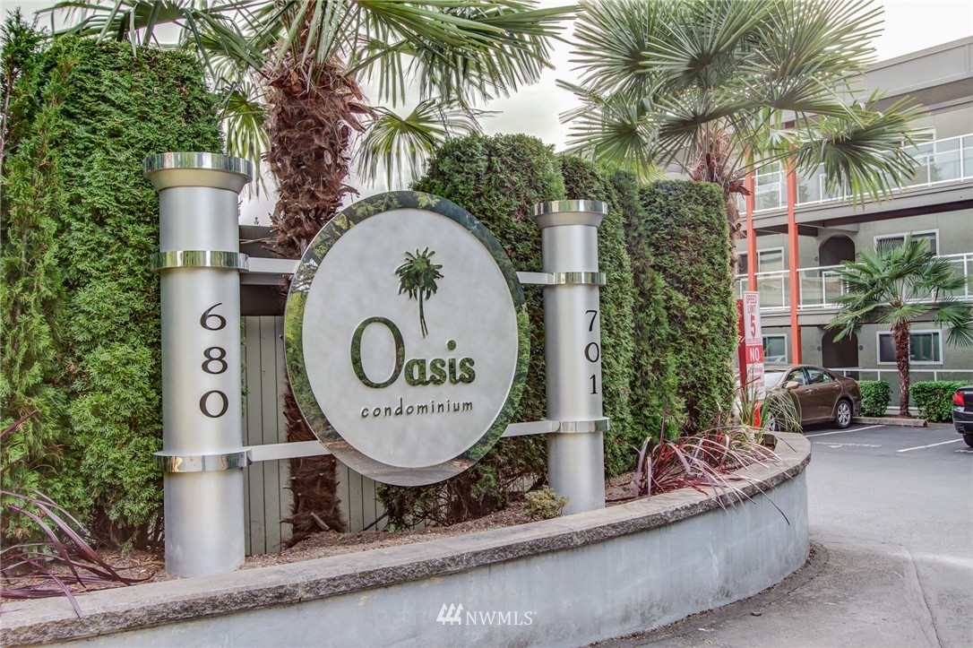 701 122nd Avenue Northeast, Unit 307 Bellevue, WA 98005 - Photo 2 of 19