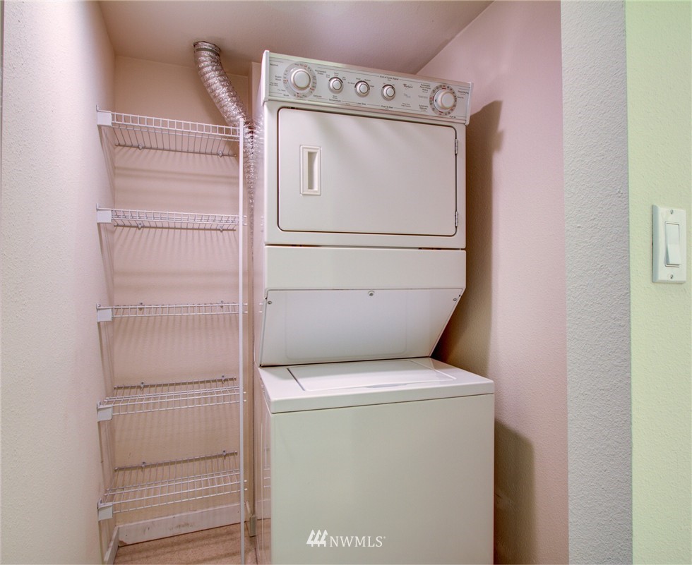 701 122nd Avenue Northeast, Unit 307 Bellevue, WA 98005 - Photo 14 of 19