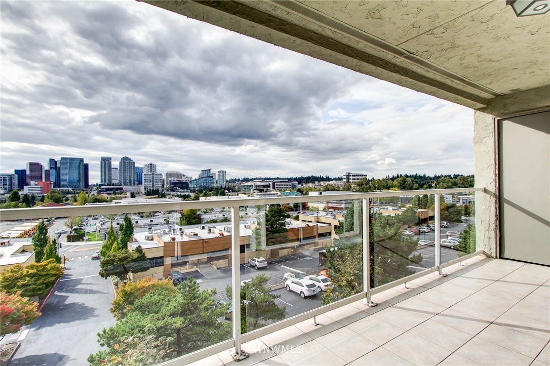 701 122nd Avenue Northeast, Unit 307 Bellevue, WA 98005 - Photo 15 of 19