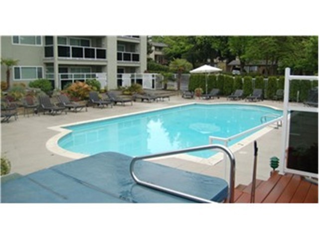 701 122nd Avenue Northeast, Unit 307 Bellevue, WA 98005 - Photo 18 of 19