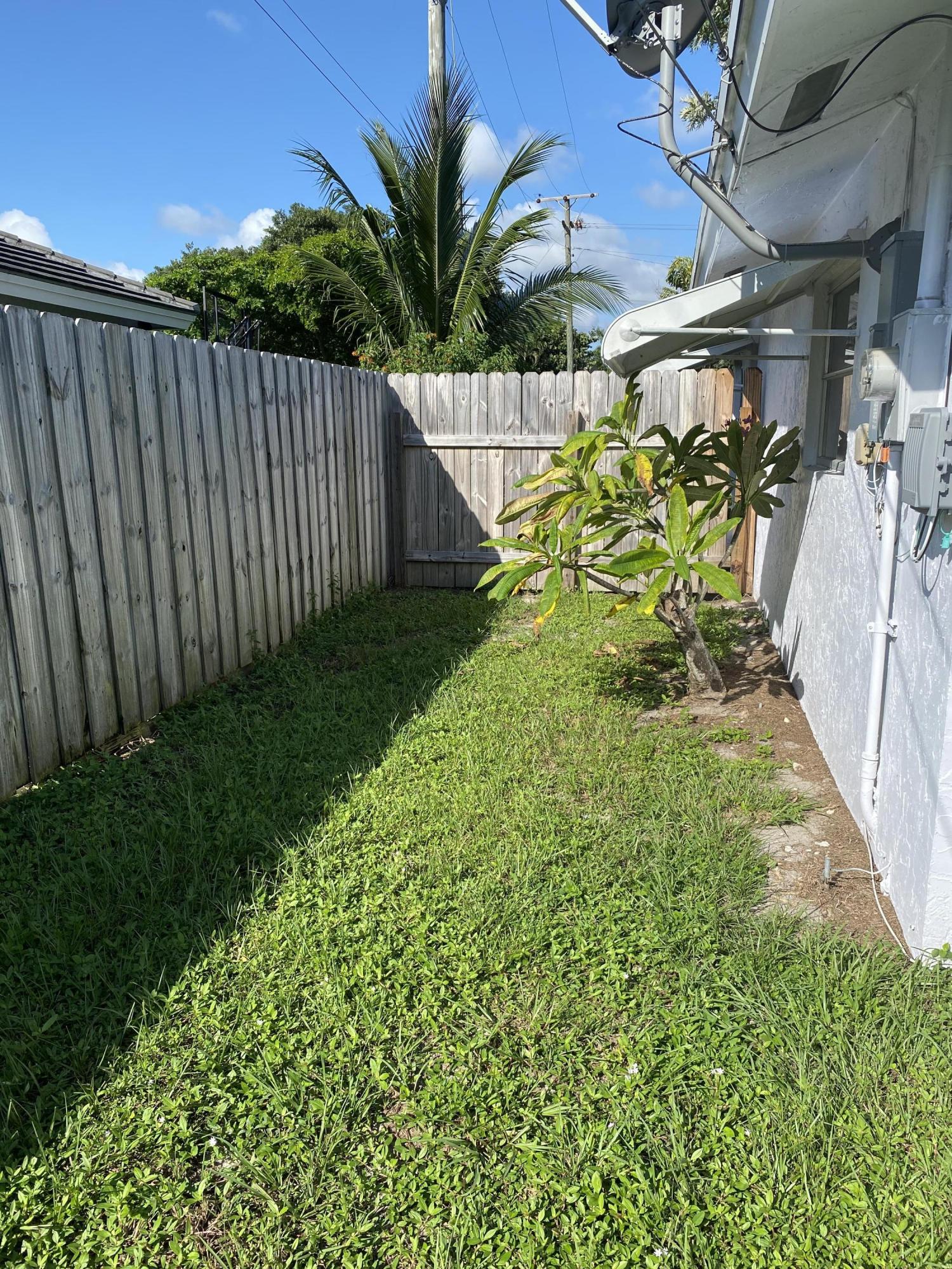 1412 High Ridge Road Lake Worth Beach, FL 33461 - Photo 10 of 10 IMG-8293