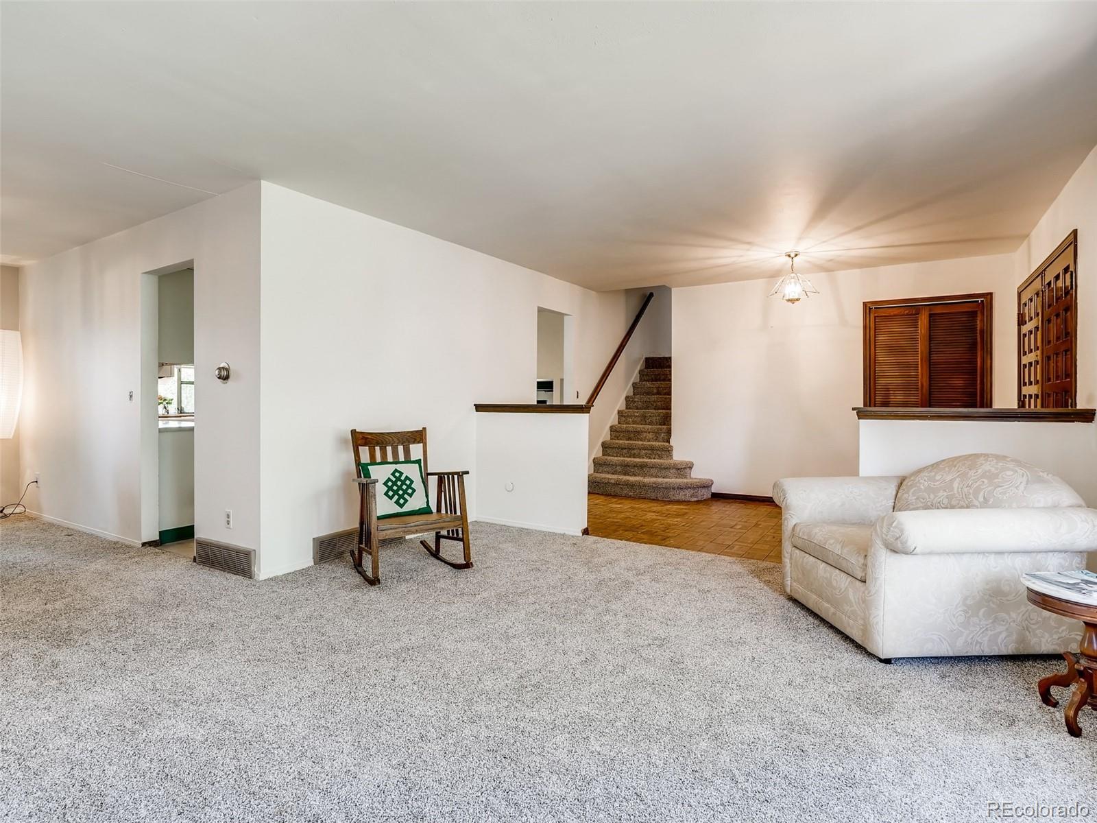 5364 South Cimarron Road Littleton, CO 80123 - Photo 5 of 29 Gallery Image 5
