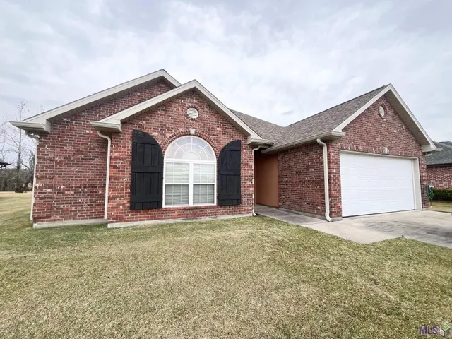 $289,000 | 447 Sugar Trail Street, Houma, LA 70364