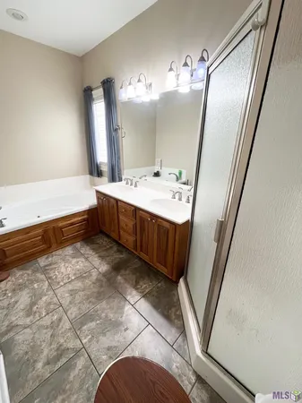 $284,000 | 447 Sugar Trail Street, Houma, LA 70364