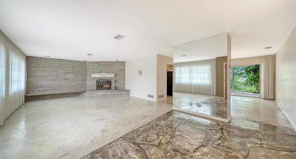 621 Alhambra Road Venice, FL 34285 - Photo 15 of 53
