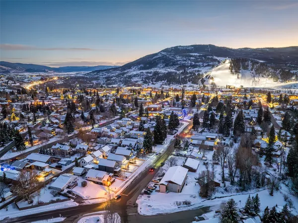 $3,990,000 | 512 8th Street, Steamboat Springs, CO 80487