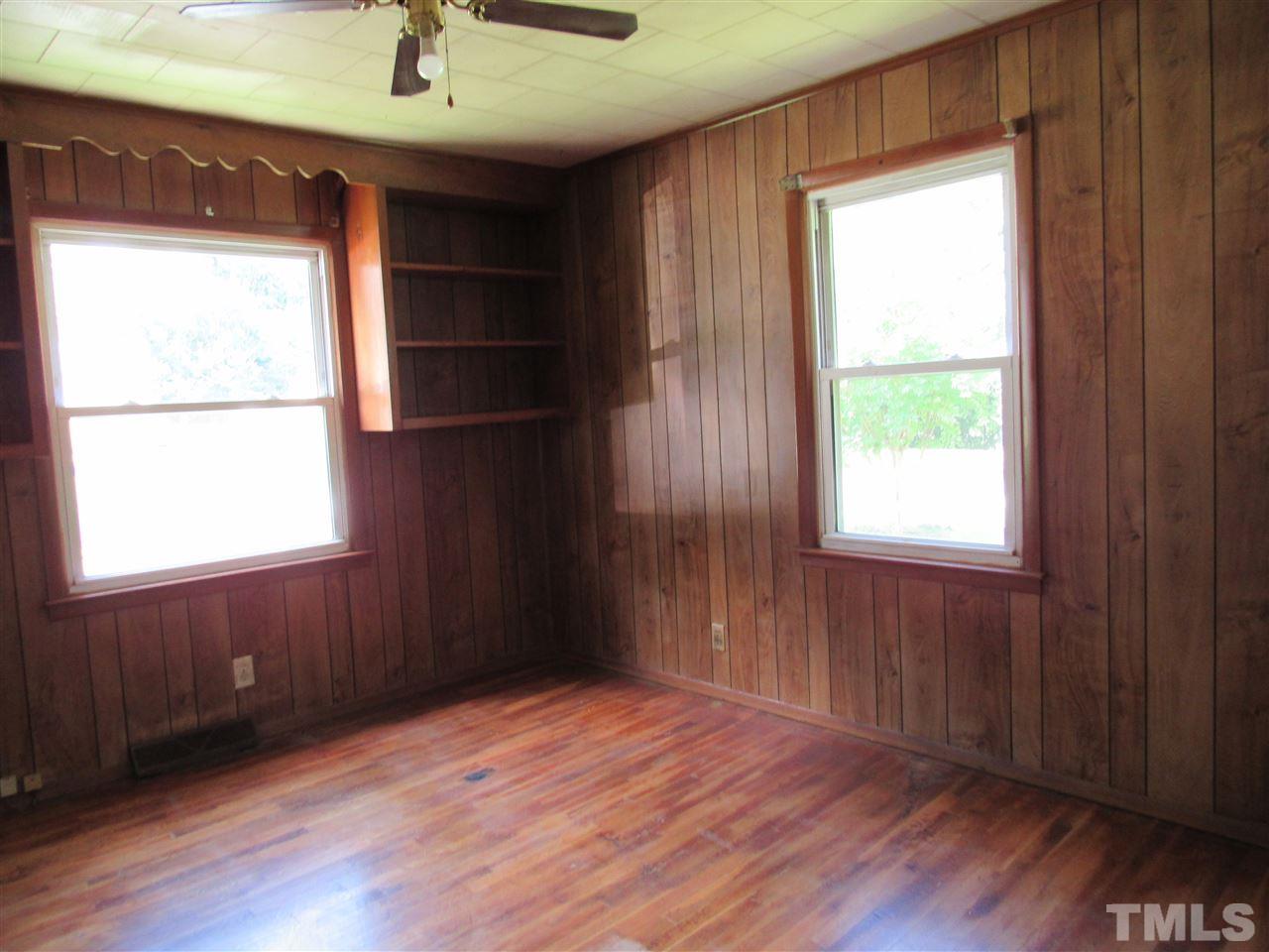 419 Ellen Street Roxboro, NC 27573 - Photo 12 of 16