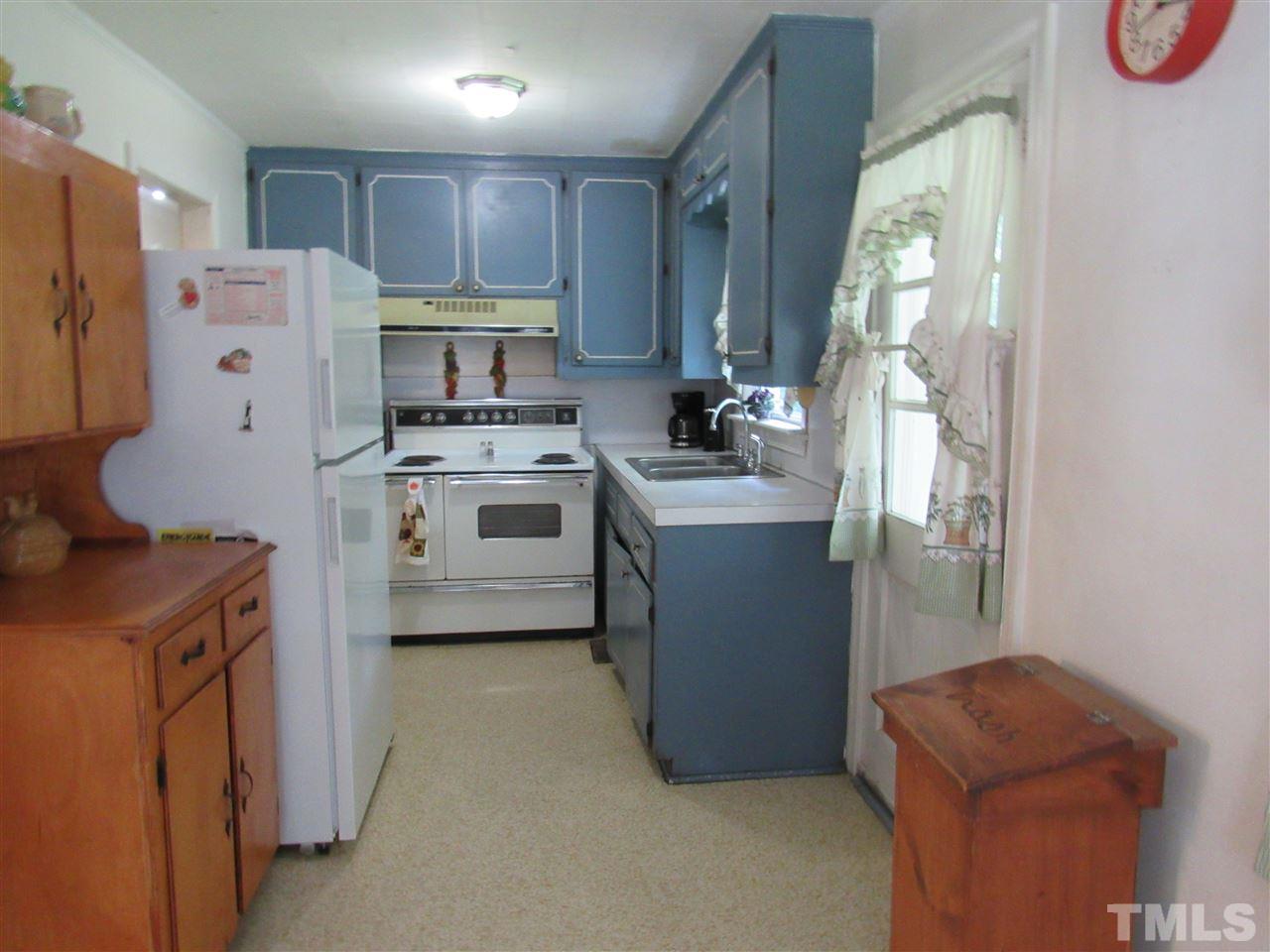 419 Ellen Street Roxboro, NC 27573 - Photo 7 of 16