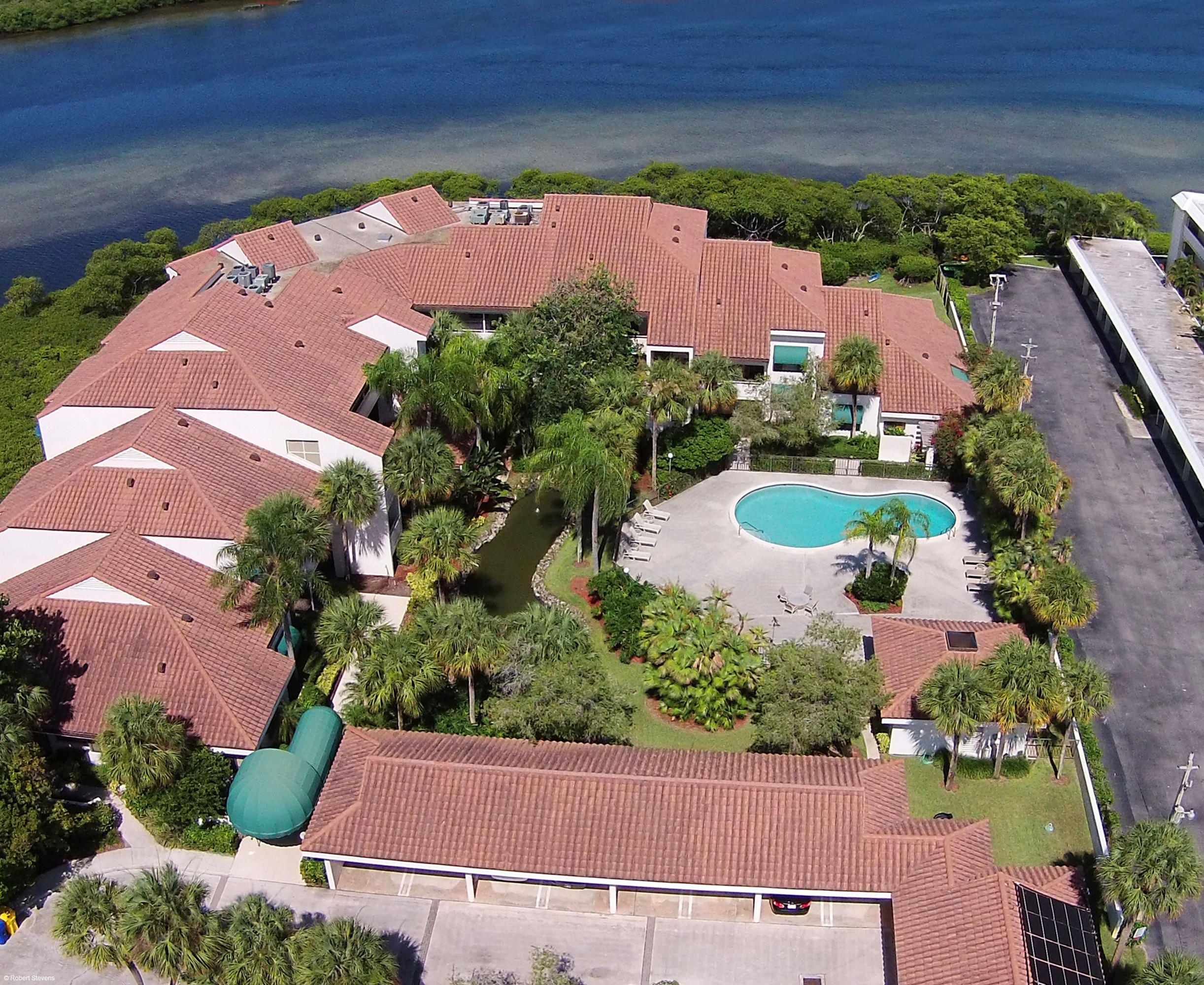 200 Waterway Road, Unit 102 Jupiter, FL 33469 - Photo 4 of 29 03
