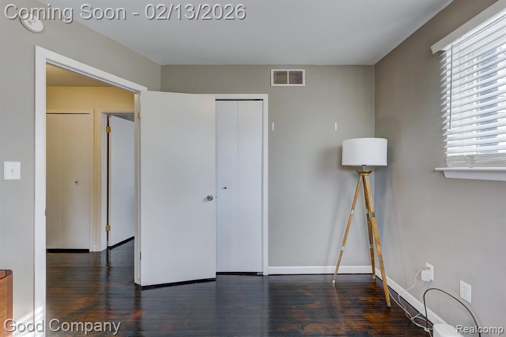 2863 Columbia Road Berkley, MI 48072 - Photo 16 of 34