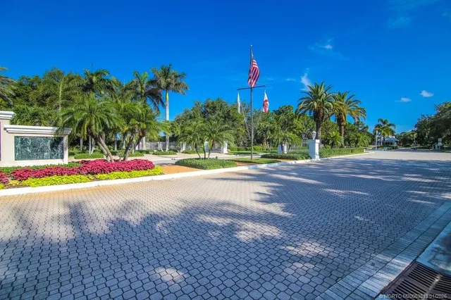 $535,000 | 2426 Southwest Foxpoint Trail, Palm City, FL 34990