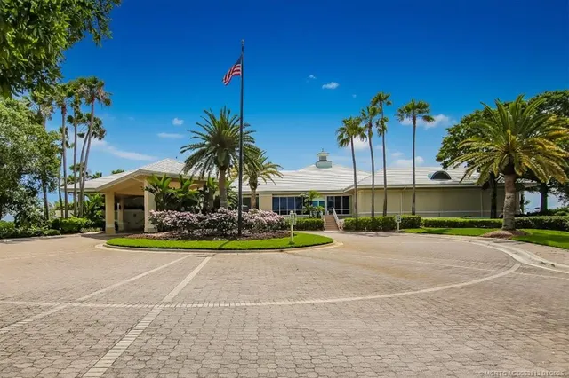 $535,000 | 2426 Southwest Foxpoint Trail, Palm City, FL 34990