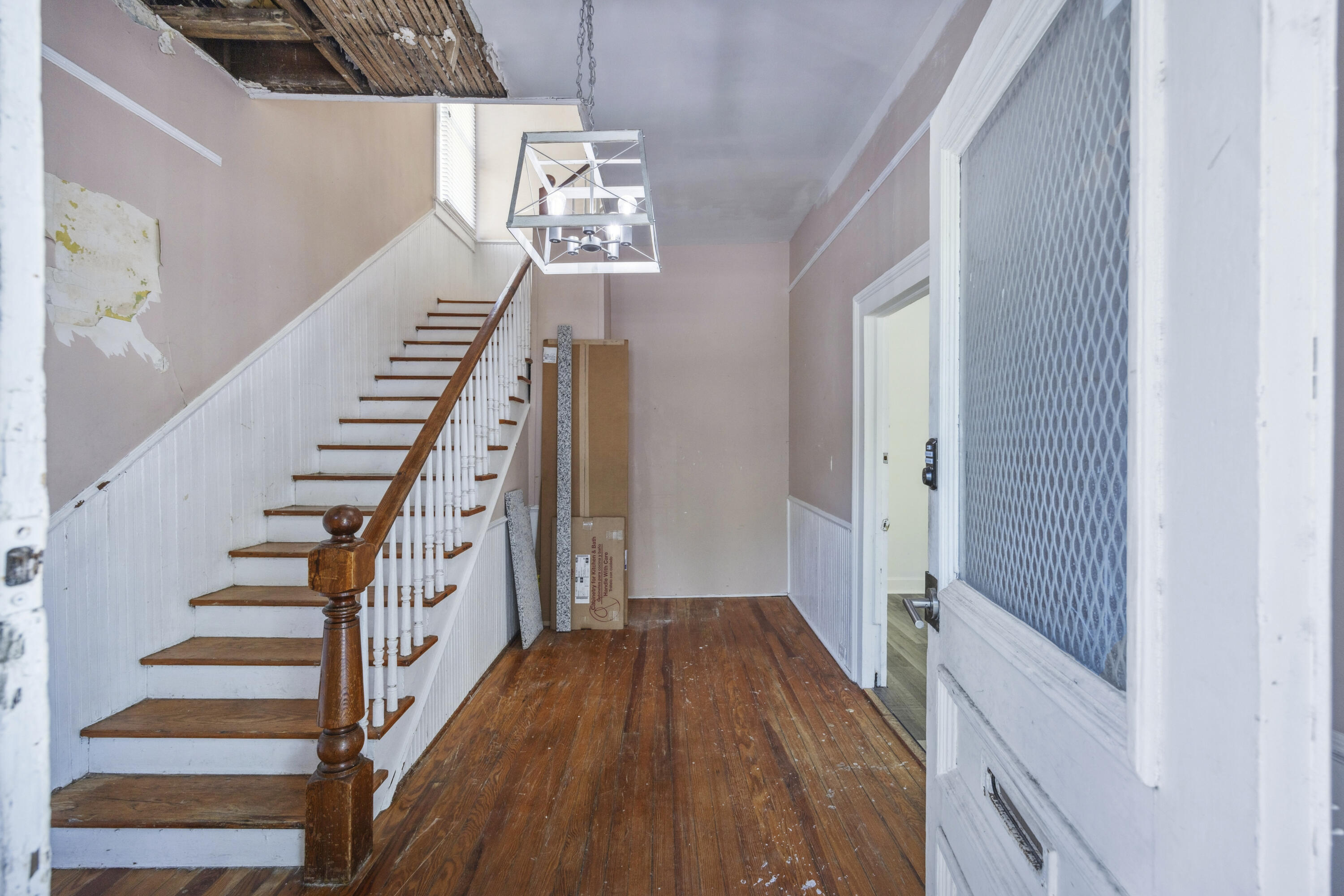 634 Rutledge Avenue Charleston, SC 29403 - Photo 2 of 48 243A5295