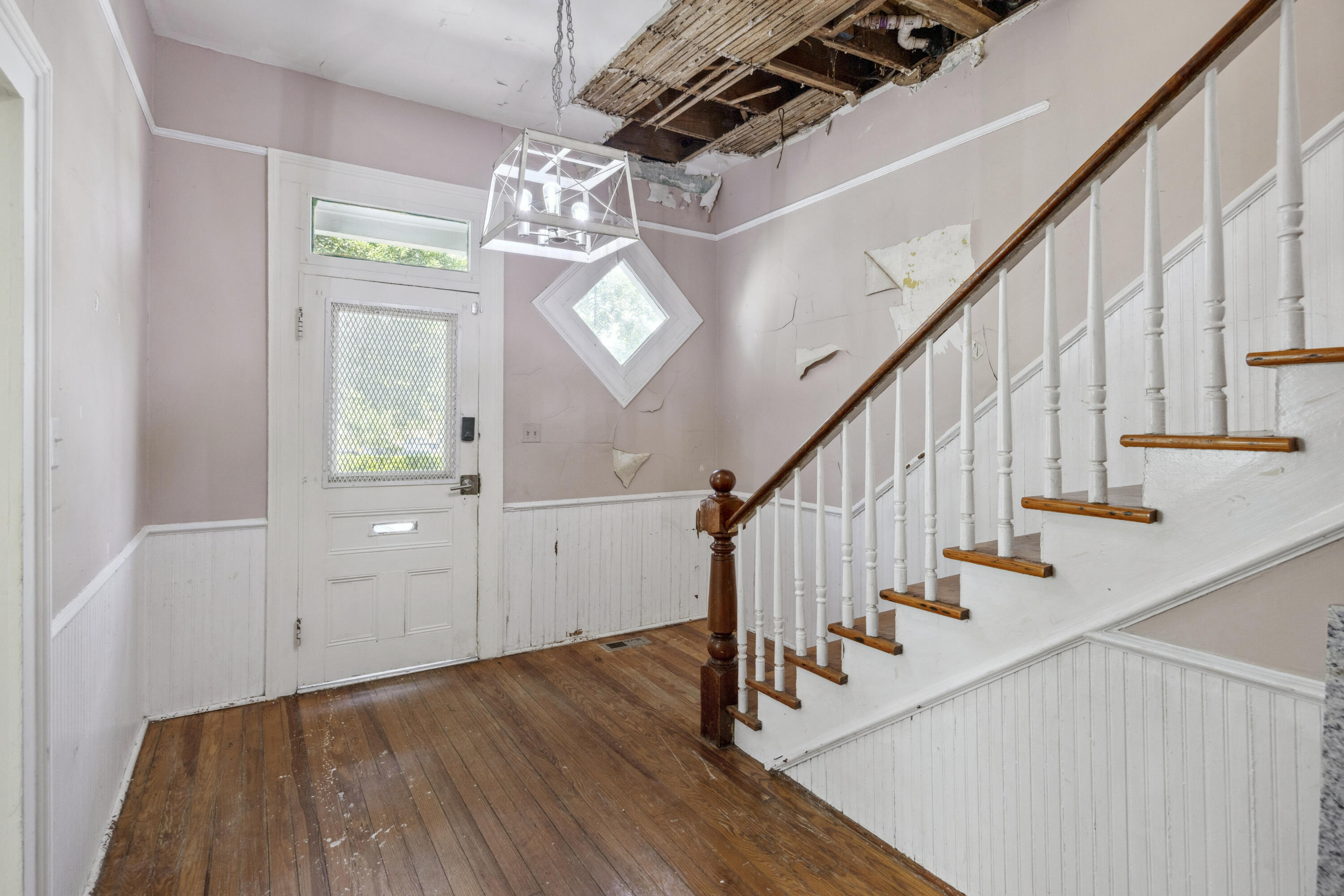 634 Rutledge Avenue Charleston, SC 29403 - Photo 3 of 48 243A5301