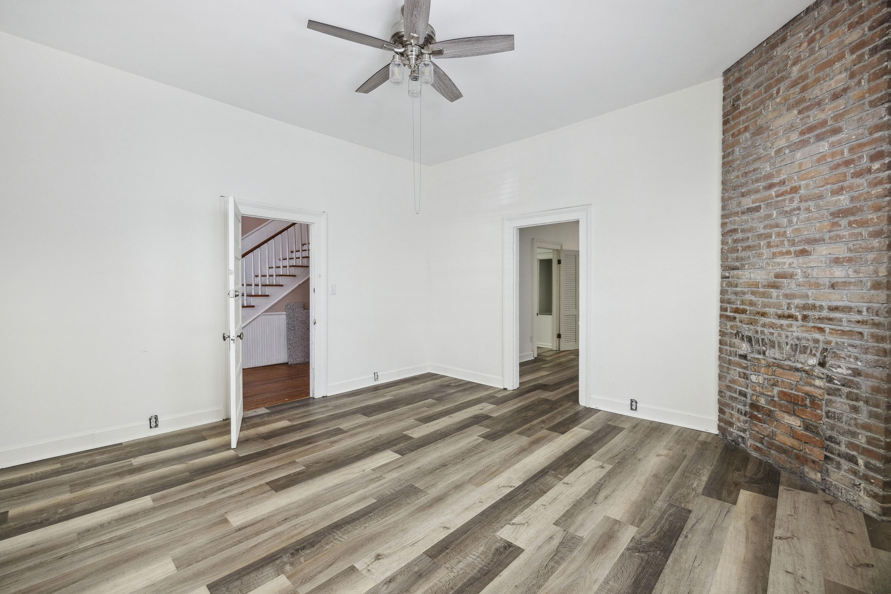634 Rutledge Avenue Charleston, SC 29403 - Photo 5 of 48 243A5195