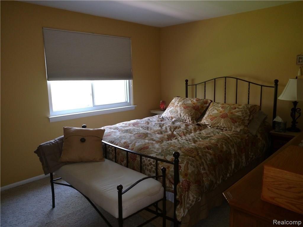 358 Arlington Drive Rochester Hills, MI 48307 - Photo 11 of 20