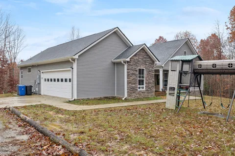 $530,000 | 163 Walnut Grove Road, Dover, TN 37058