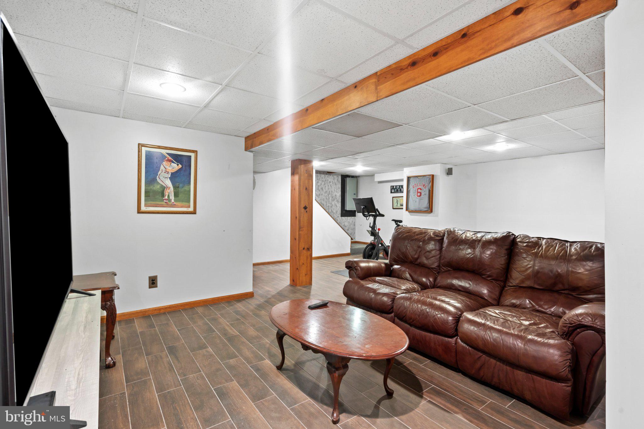 1016 Green Lane Secane, PA 19018 - Photo 33 of 39