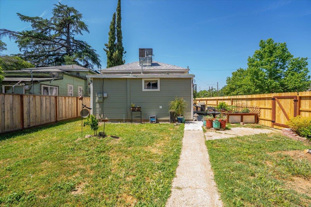 1158 Madison Street Red Bluff, CA 96080 - Photo 37 of 55