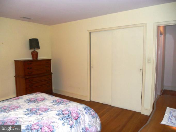 408 Aigburth Road Baltimore, MD 21286 - Photo 8 of 20 Bedroom (Master)
