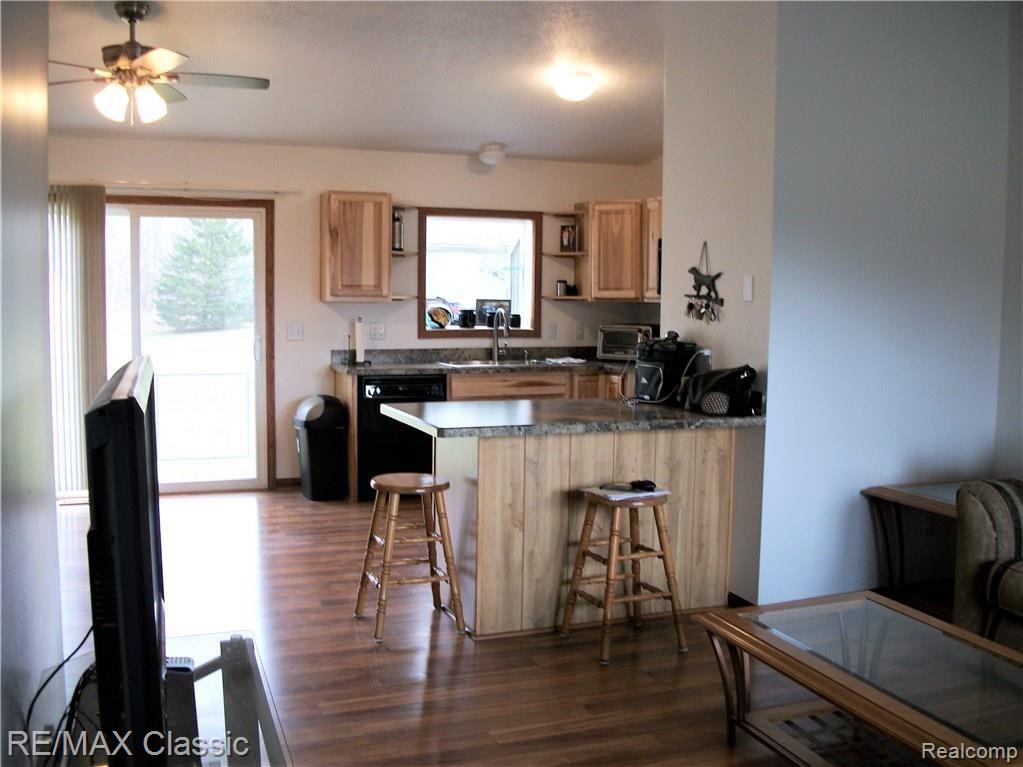 9900 West Allen Road Fowlerville, MI 48836 - Photo 9 of 36