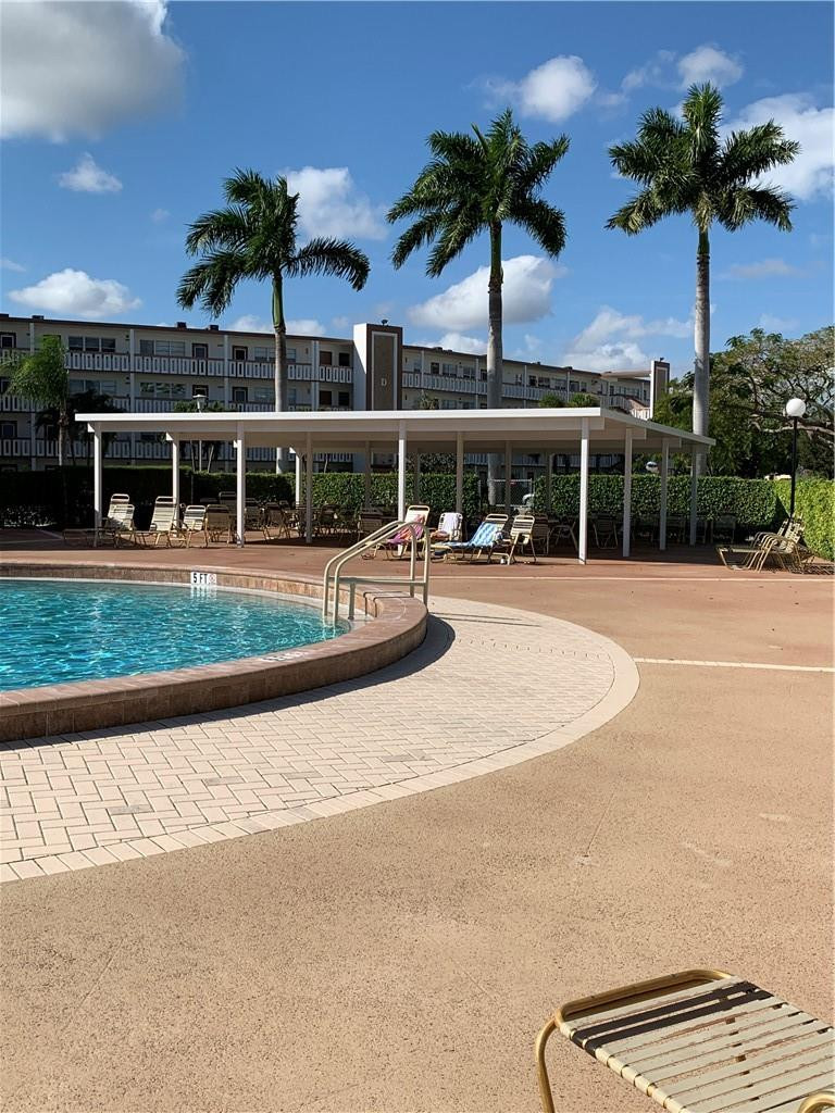 4018 Cornwall East, Unit 4018 Boca Raton, FL 33434 - Photo 27 of 27 Cornwall's Pool