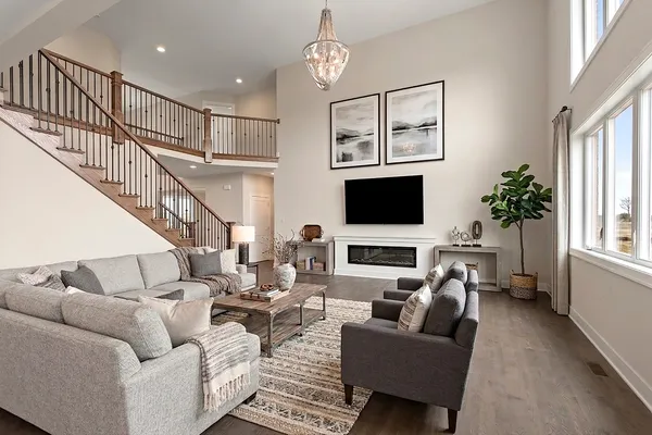 $789,000 | 8214 Stanley Trail South, Frankfort, IL 60423