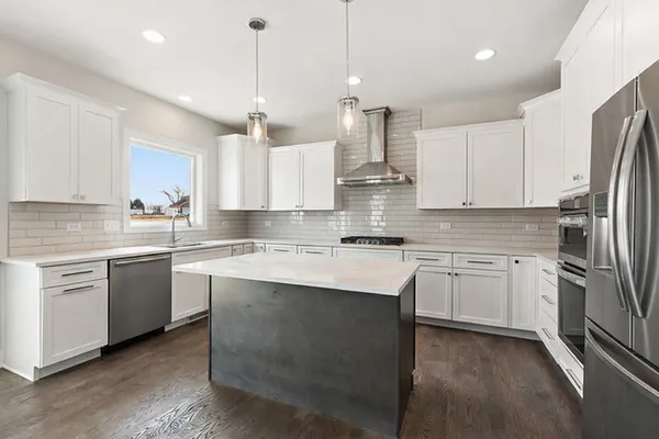 $789,000 | 8214 Stanley Trail South, Frankfort, IL 60423