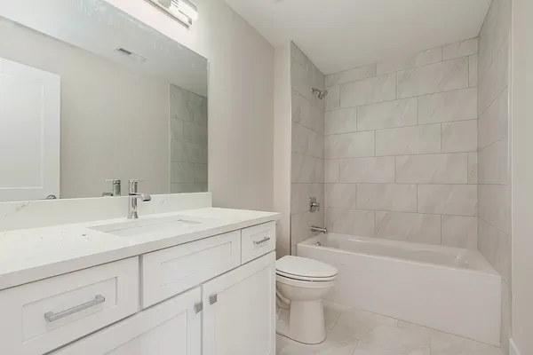 $789,000 | 8214 Stanley Trail South, Frankfort, IL 60423