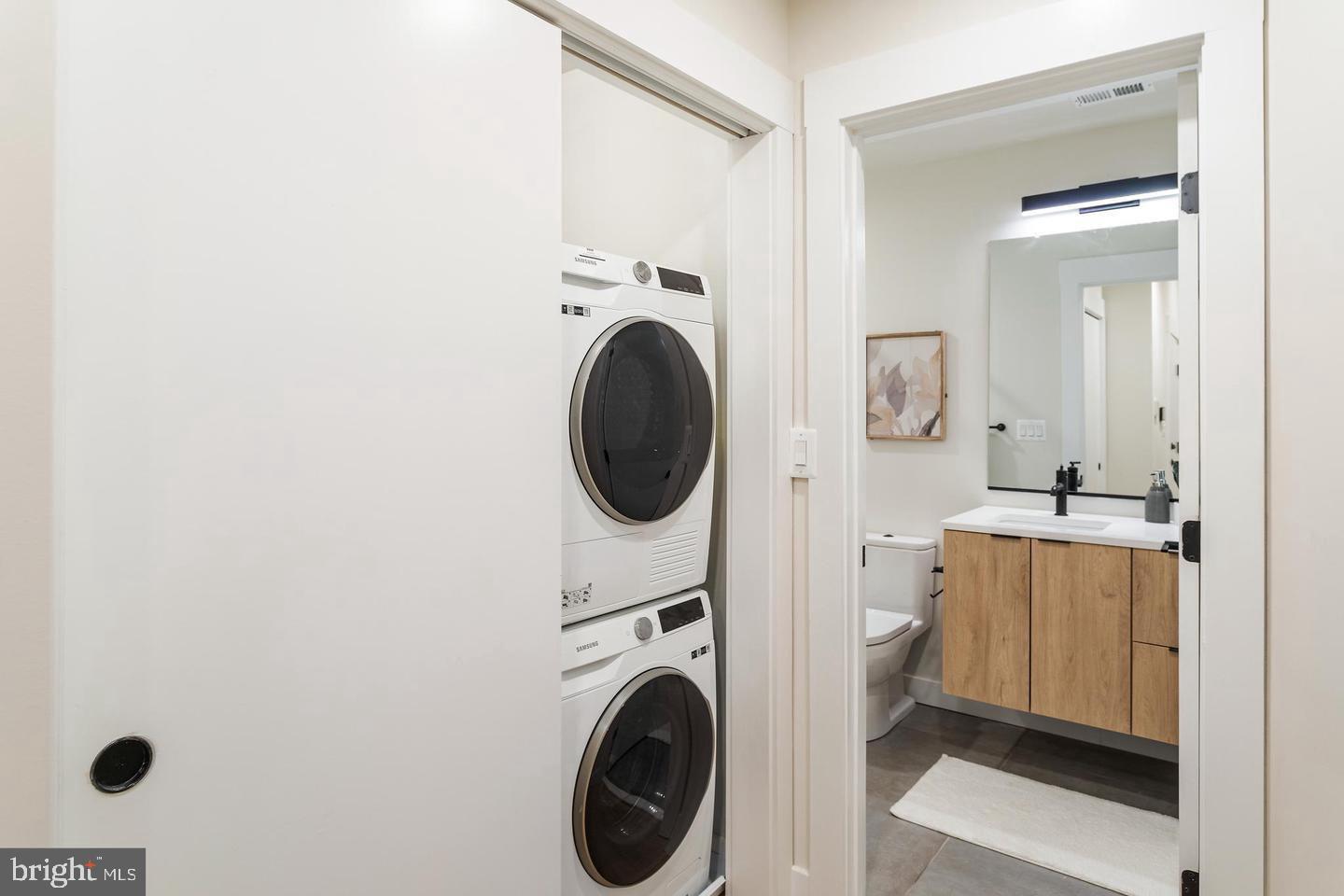 733 8th Street Southeast, Unit 1 Washington, DC 20003 - Photo 9 of 13