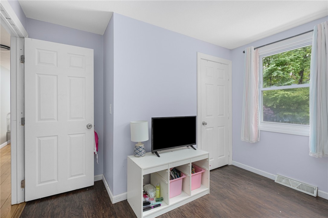 111 Bramble Bush Road Coventry, RI 02816 - Photo 13 of 17