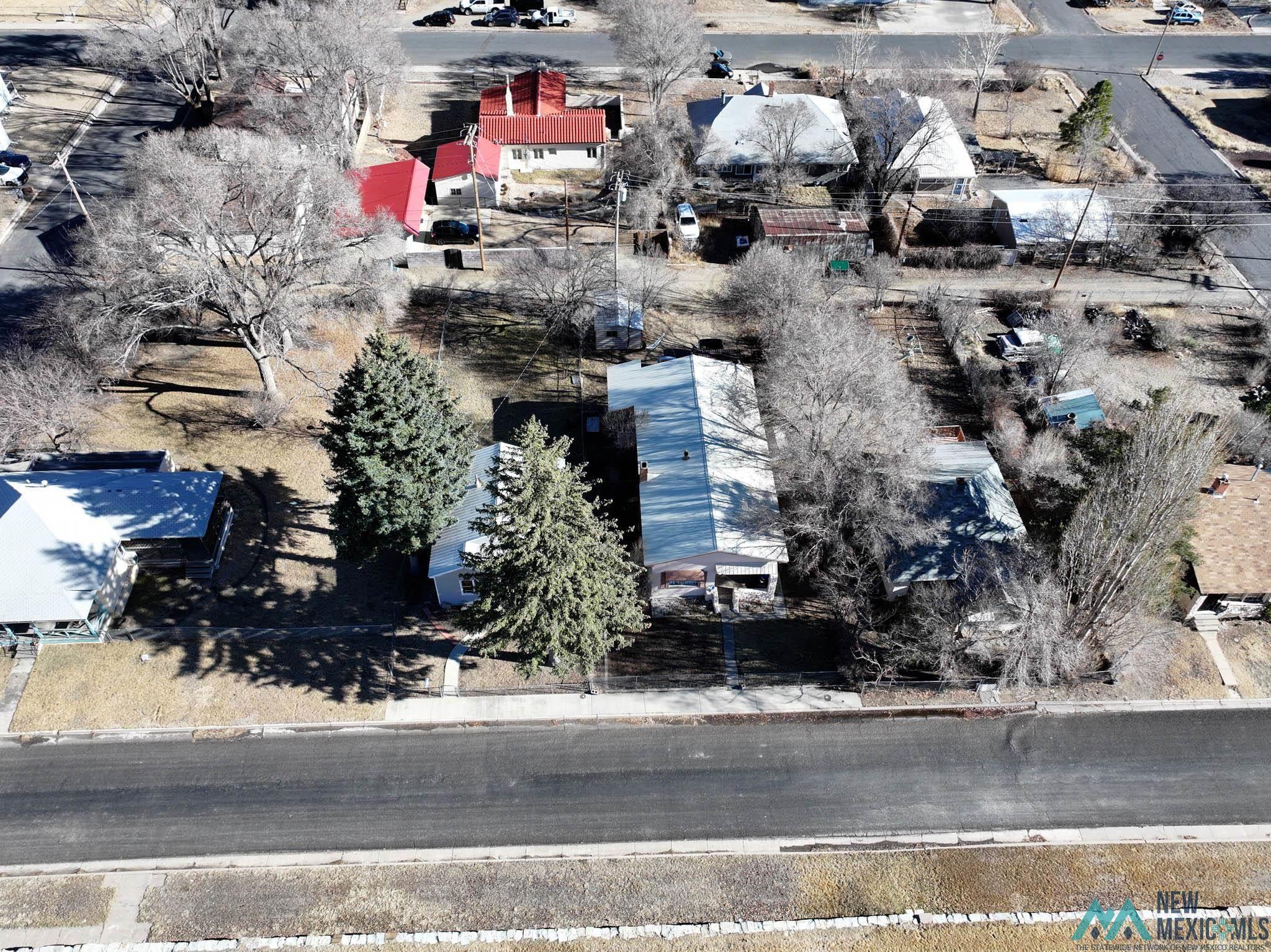 917 South 6th Street Raton, NM 87740 - Photo 35 of 35 Aerial view of residential area