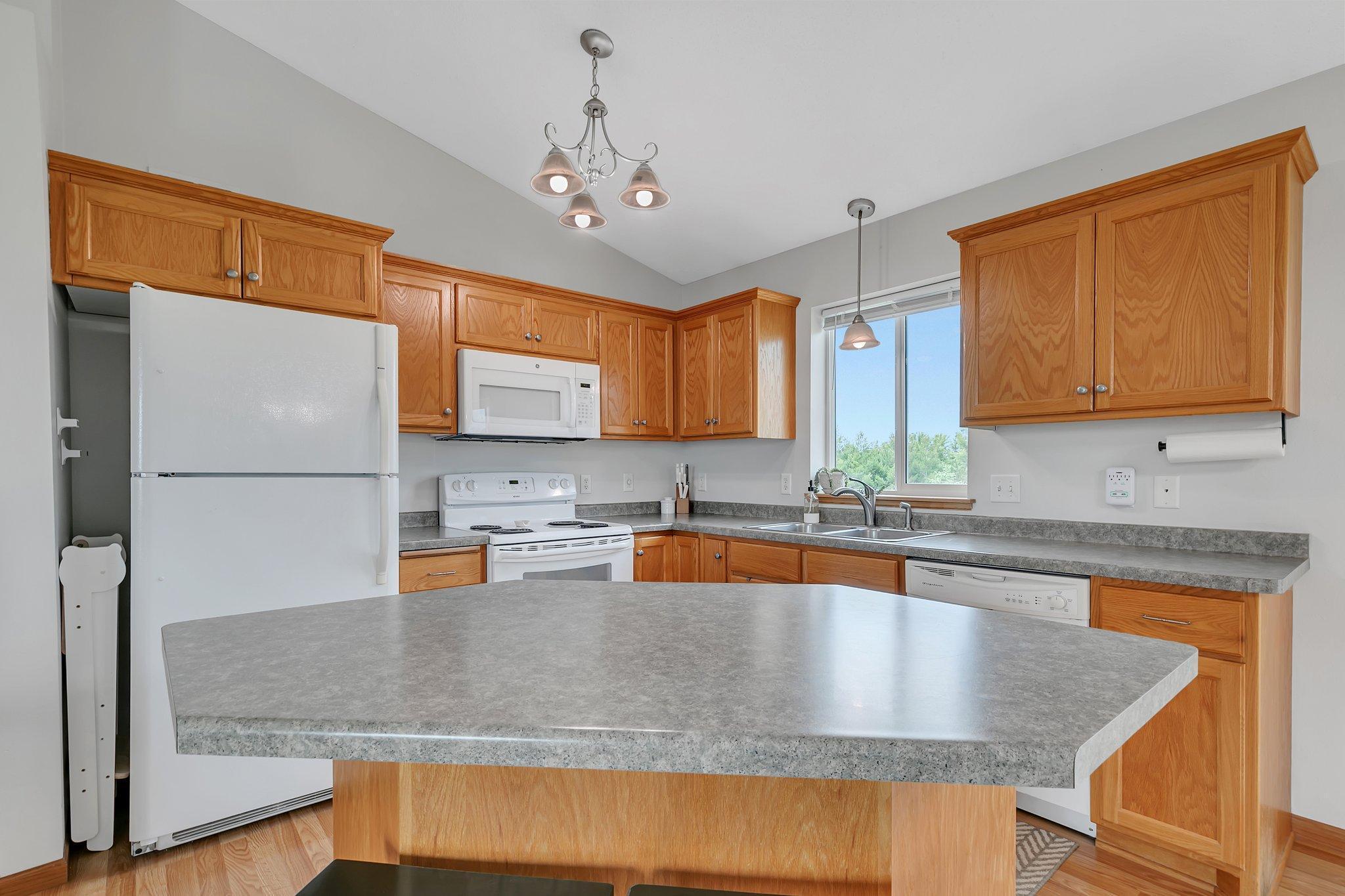 307 5th Street Southwest Rice, MN 56367 - Photo 4 of 27
