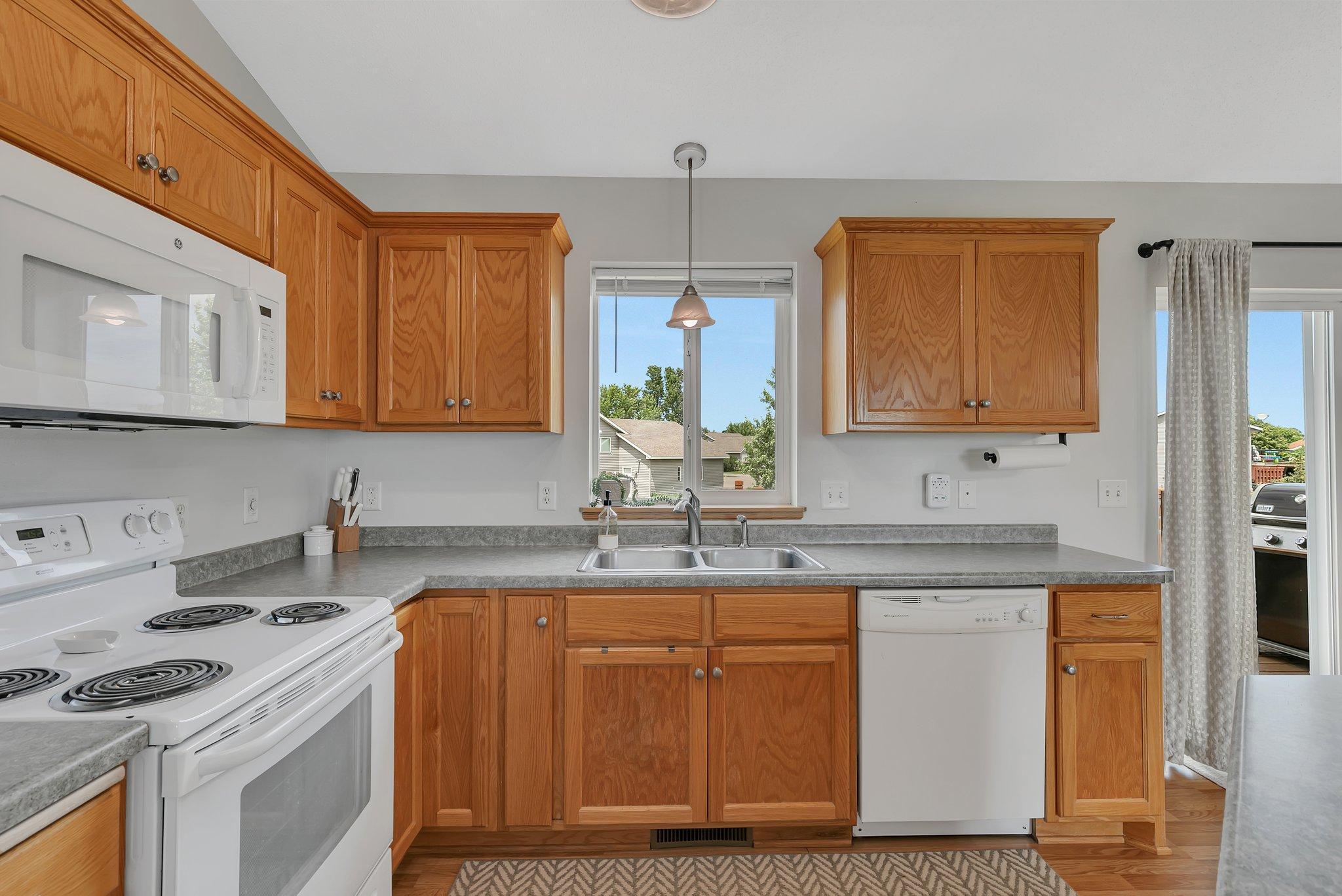 307 5th Street Southwest Rice, MN 56367 - Photo 7 of 27