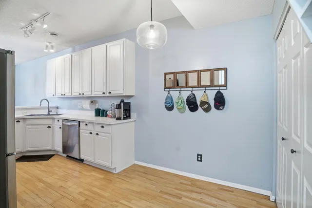 $300,000 | 9275 Holly Lane North, Maple Grove, MN 55311