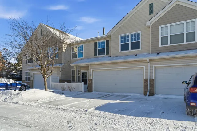 $300,000 | 9275 Holly Lane North, Maple Grove, MN 55311