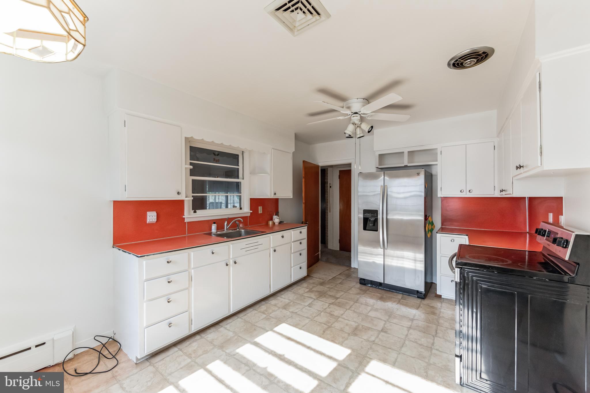 507 Meade Terrace Reading, PA 19607 - Photo 7 of 20 Gallery Image 7