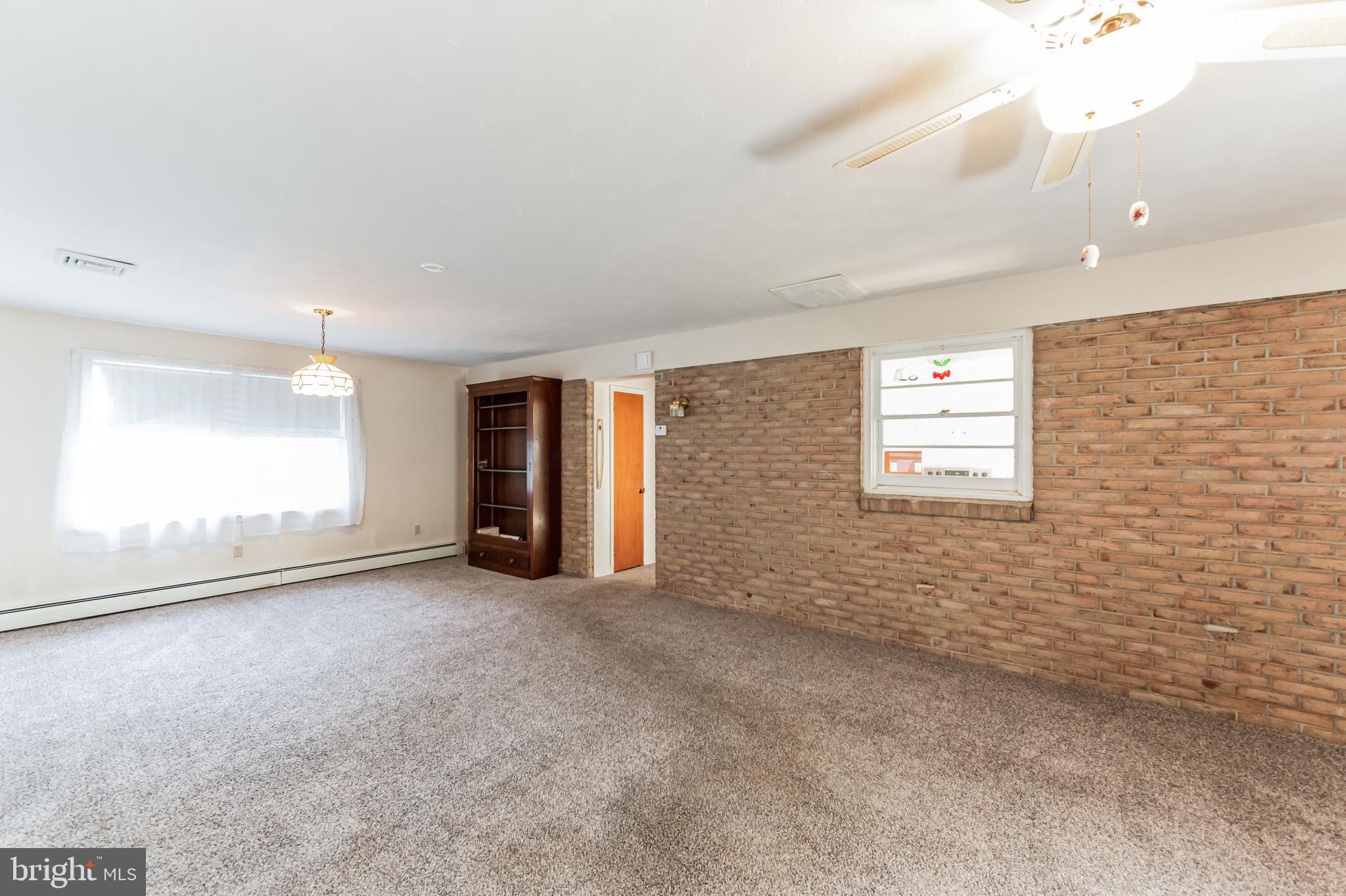 507 Meade Terrace Reading, PA 19607 - Photo 10 of 20 Gallery Image 10