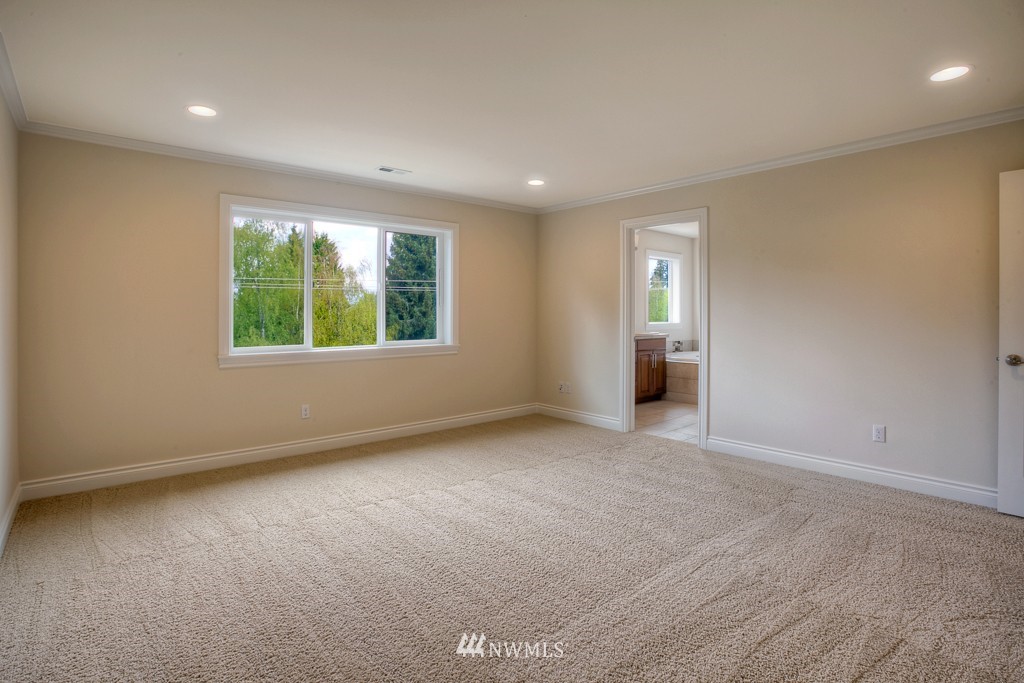 4003 183rd Place Southeast, Unit 5 Bothell, WA 98012 - Photo 7 of 12 Gallery Image 7