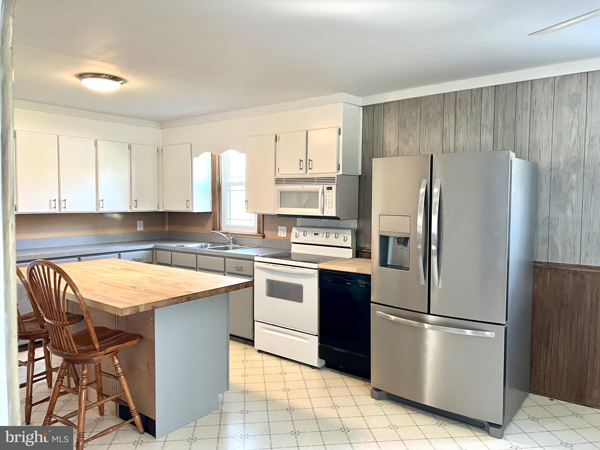 2954 Hanover Pike Hanover, PA 17331 - Photo 11 of 30 Kitchen