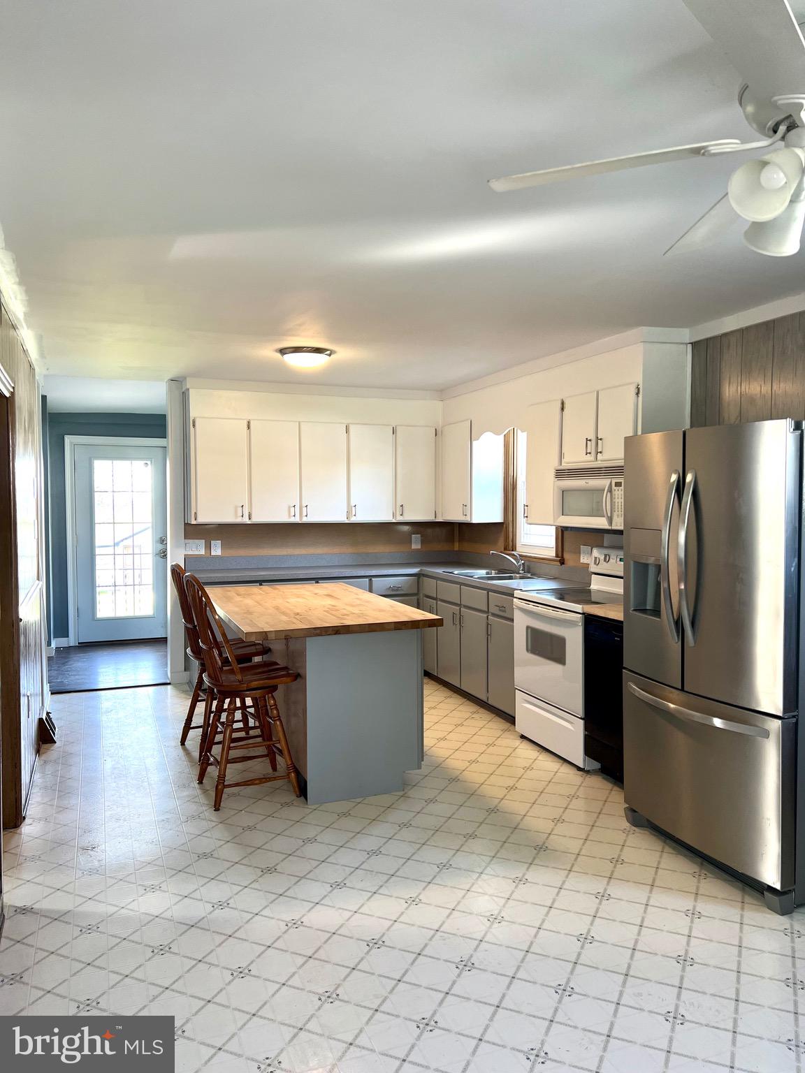 2954 Hanover Pike Hanover, PA 17331 - Photo 14 of 30 Kitchen