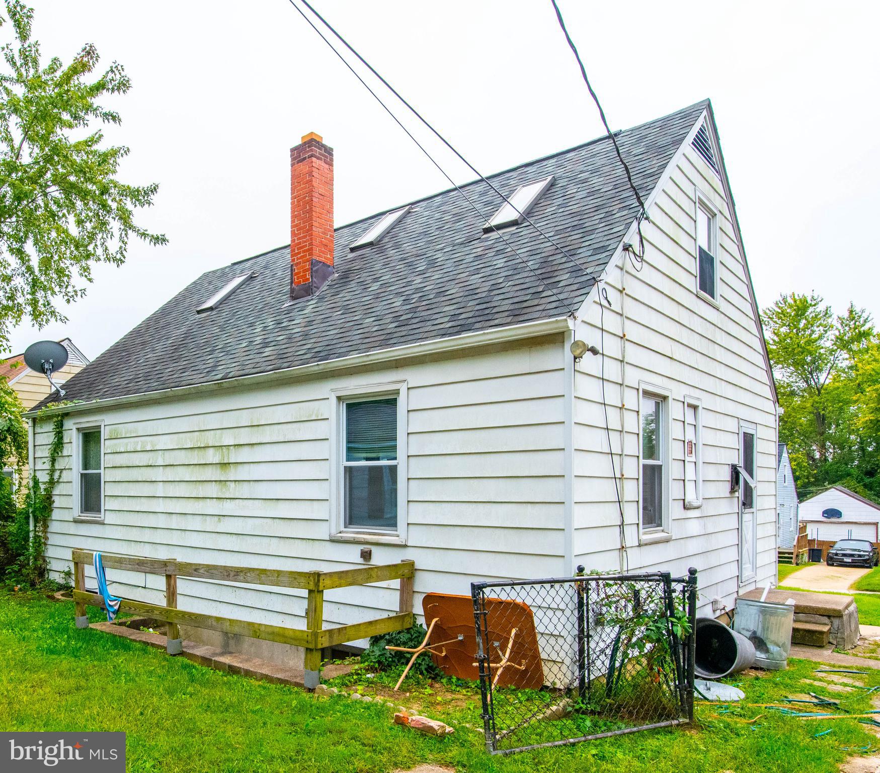 8717 Jenifer Road Baltimore, MD 21234 - Photo 4 of 15 Gallery Image 4