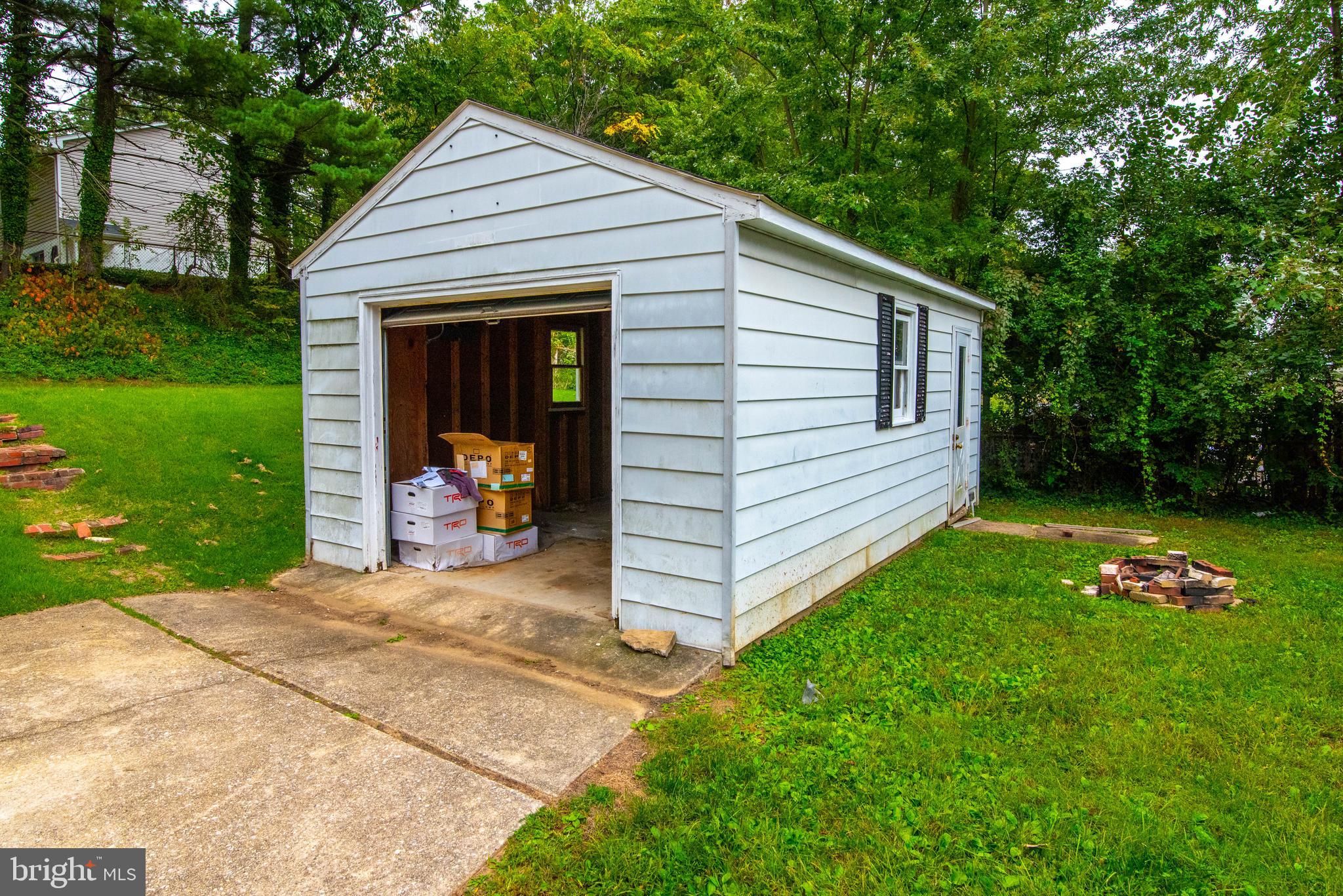 8717 Jenifer Road Baltimore, MD 21234 - Photo 6 of 15 Gallery Image 6